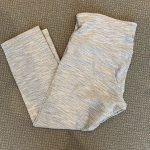 Lululemon cropped Wunder Unders sz 10